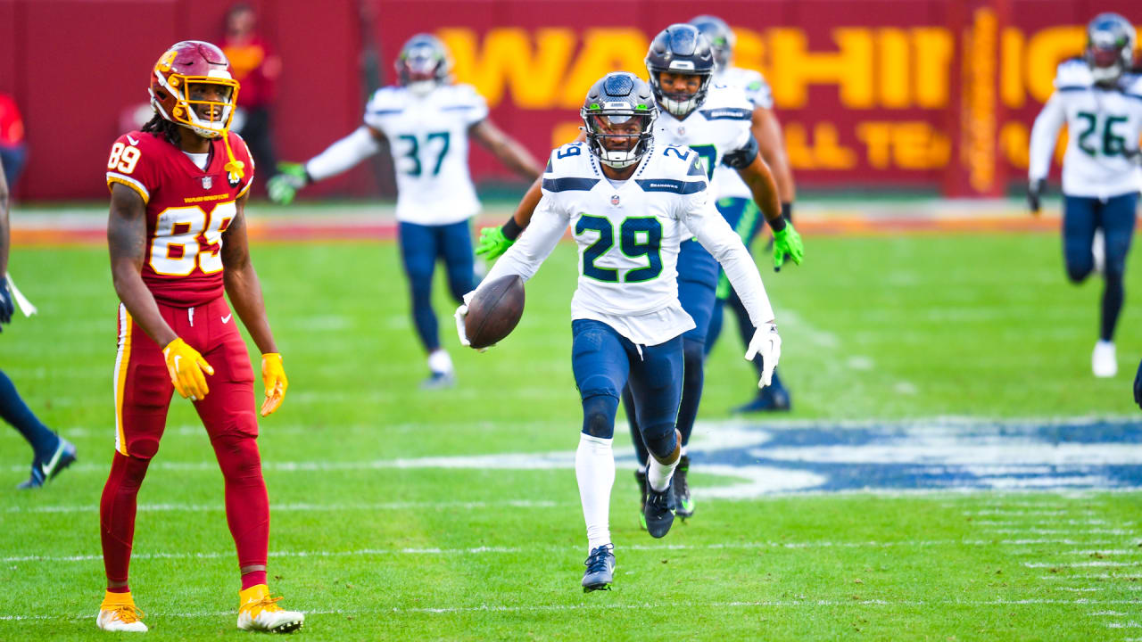 Grading the Seahawks in their 20-15 victory over Washington