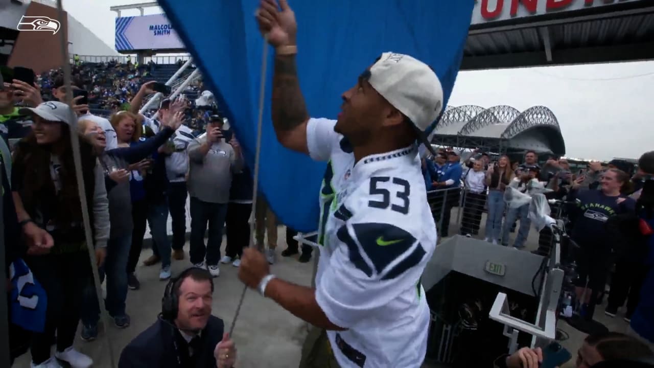 2018 Week 11: Salute To Service Game 12 Flag Raiser Art Unruh Visits  Seahawks Practice