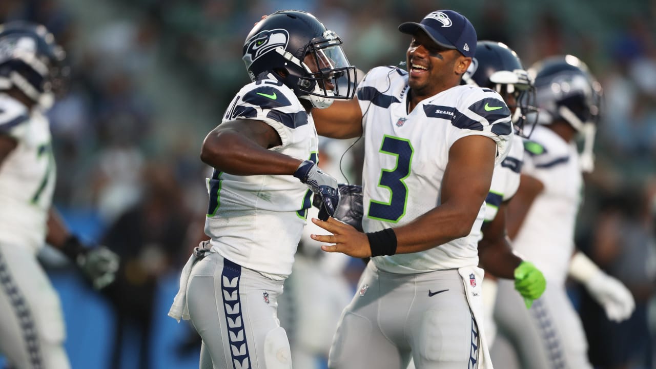 Chargers Lose to Seahawks 48-17 Before Crowd of Only 21,000 at