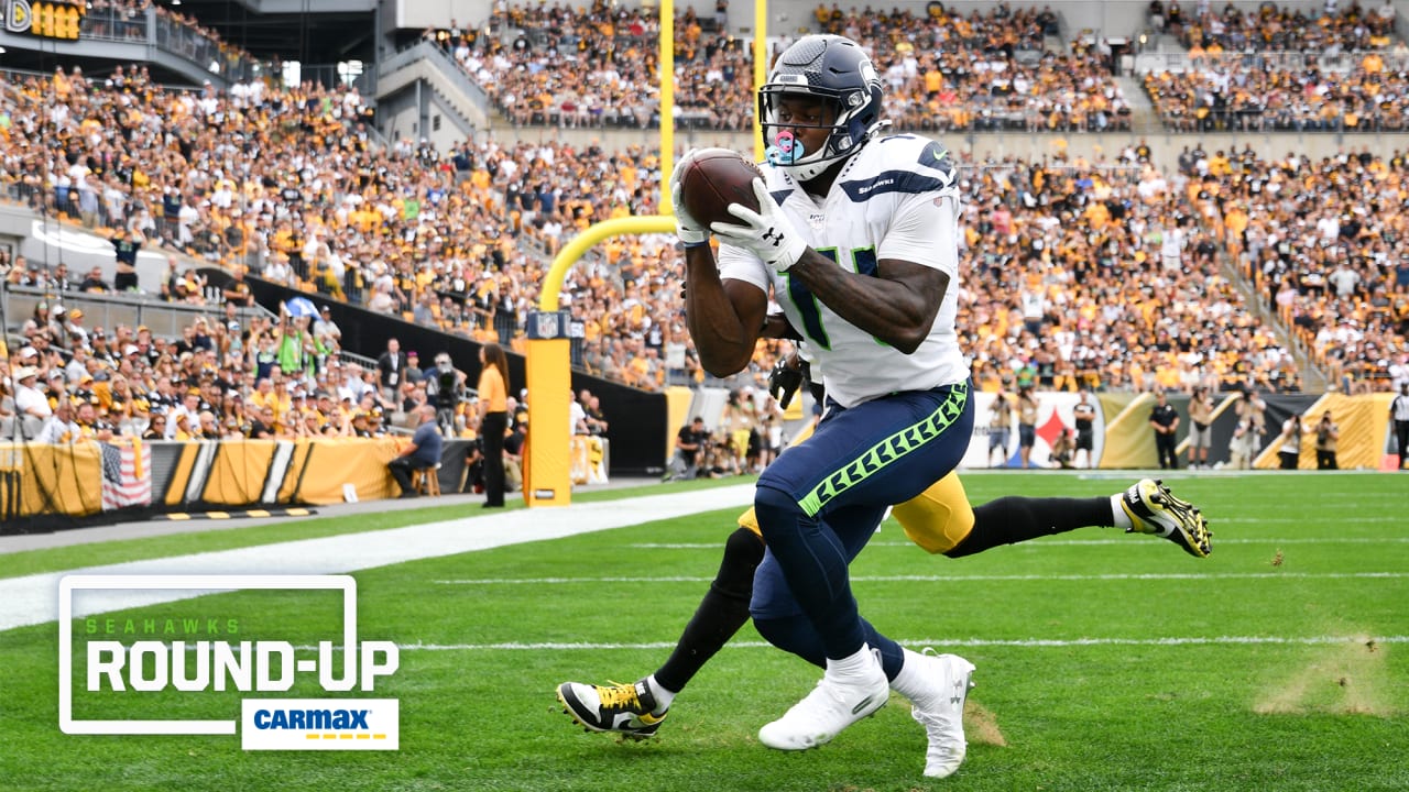 DK Metcalf Wears Classic Adidas Shoes before Seahawks Game