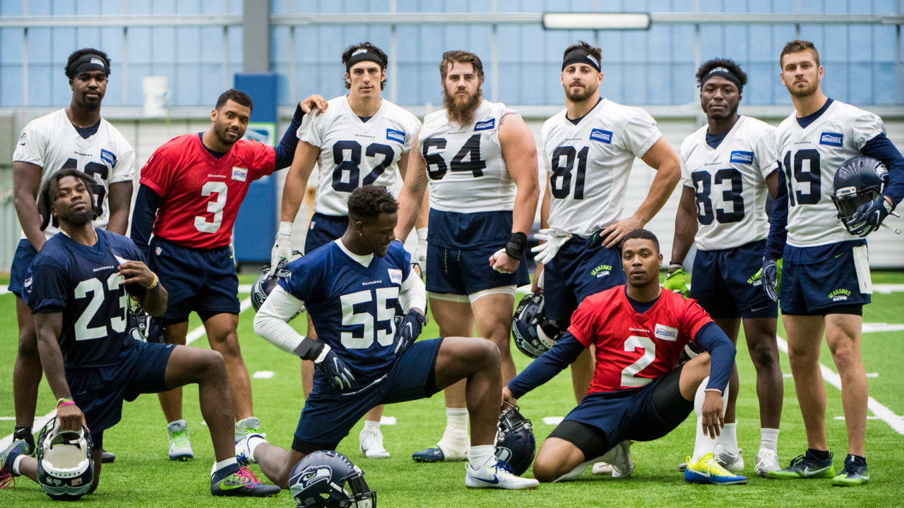 Who Wears Short Shorts? Apparently The Seahawks Wear Short Shorts