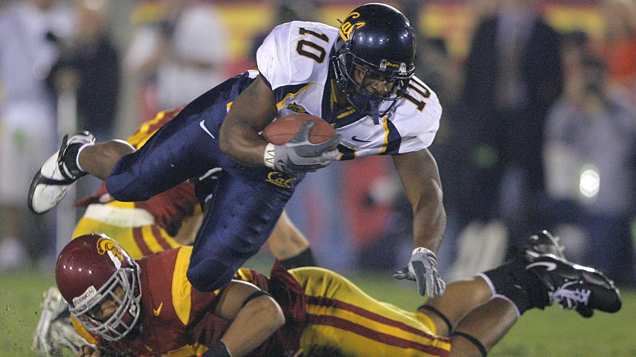 Marshawn Lynch takes injury cart for a spin on football field at Cal 2006 