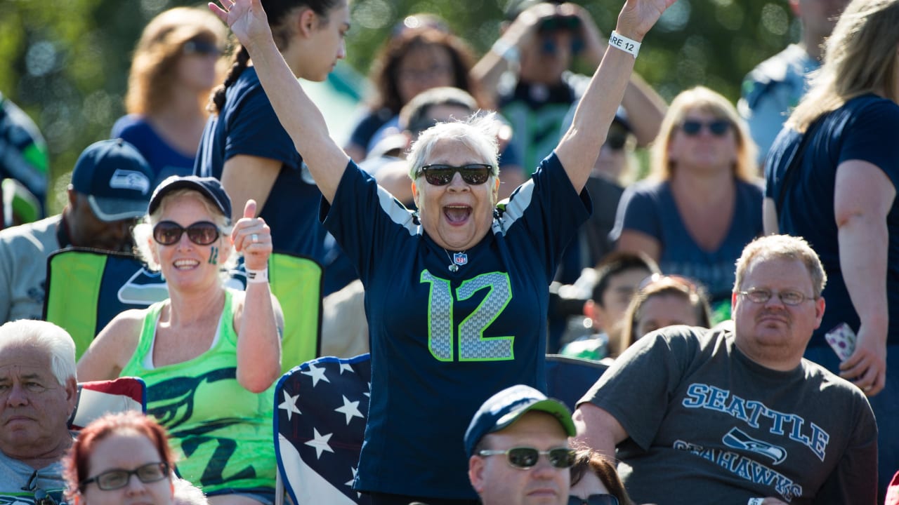 Seahawks: 12 of the most famous celebrity Seattle fans