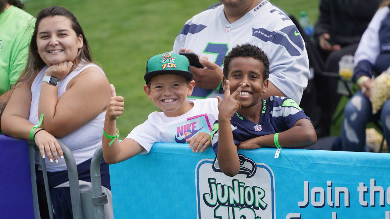 PHOTOS Fans At Seahawks Training Camp August 7