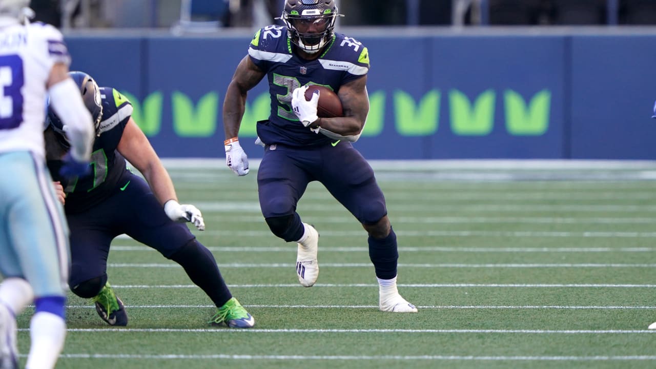 'Chris Carson is an animal': The Seahawks' star running back is a 'warrior'  who keeps bouncing back