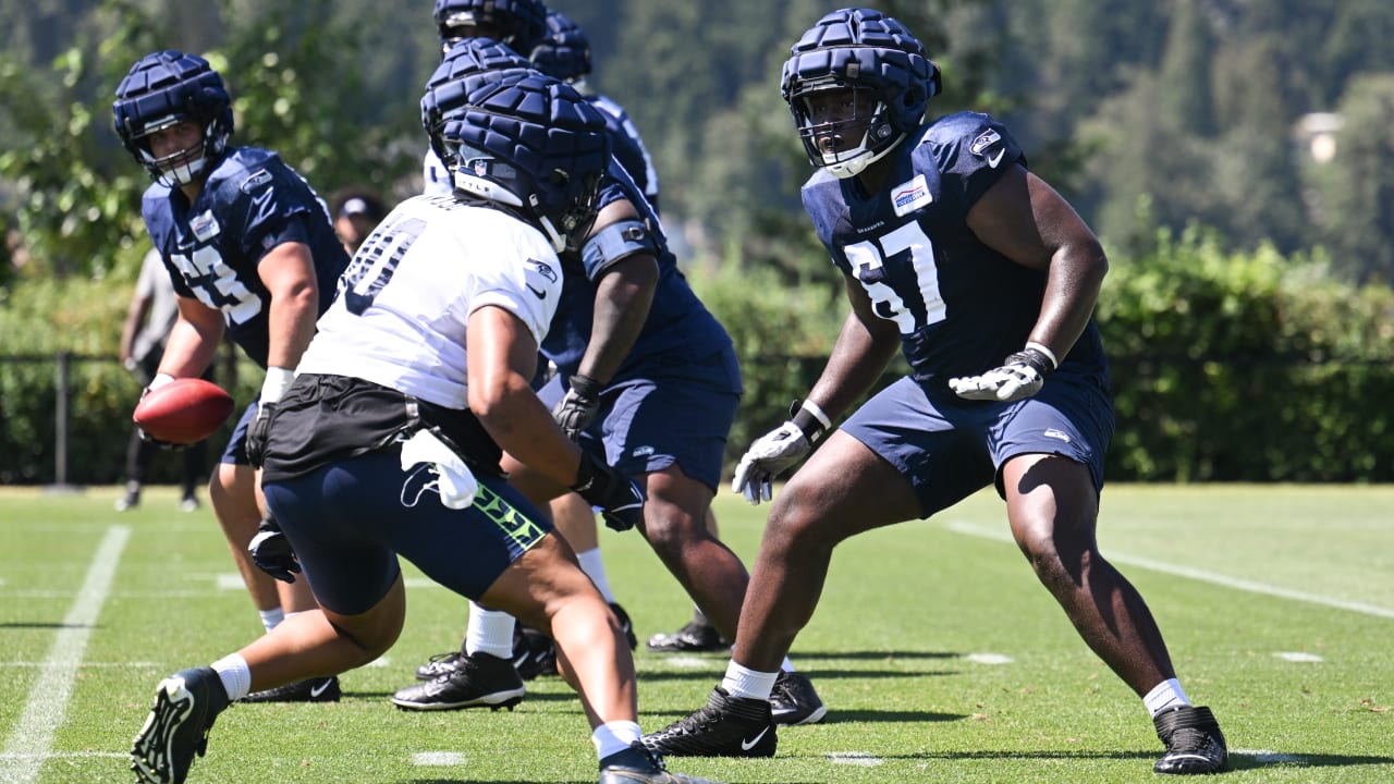 Seahawks training camp: Devon Witherspoon finally reports, but