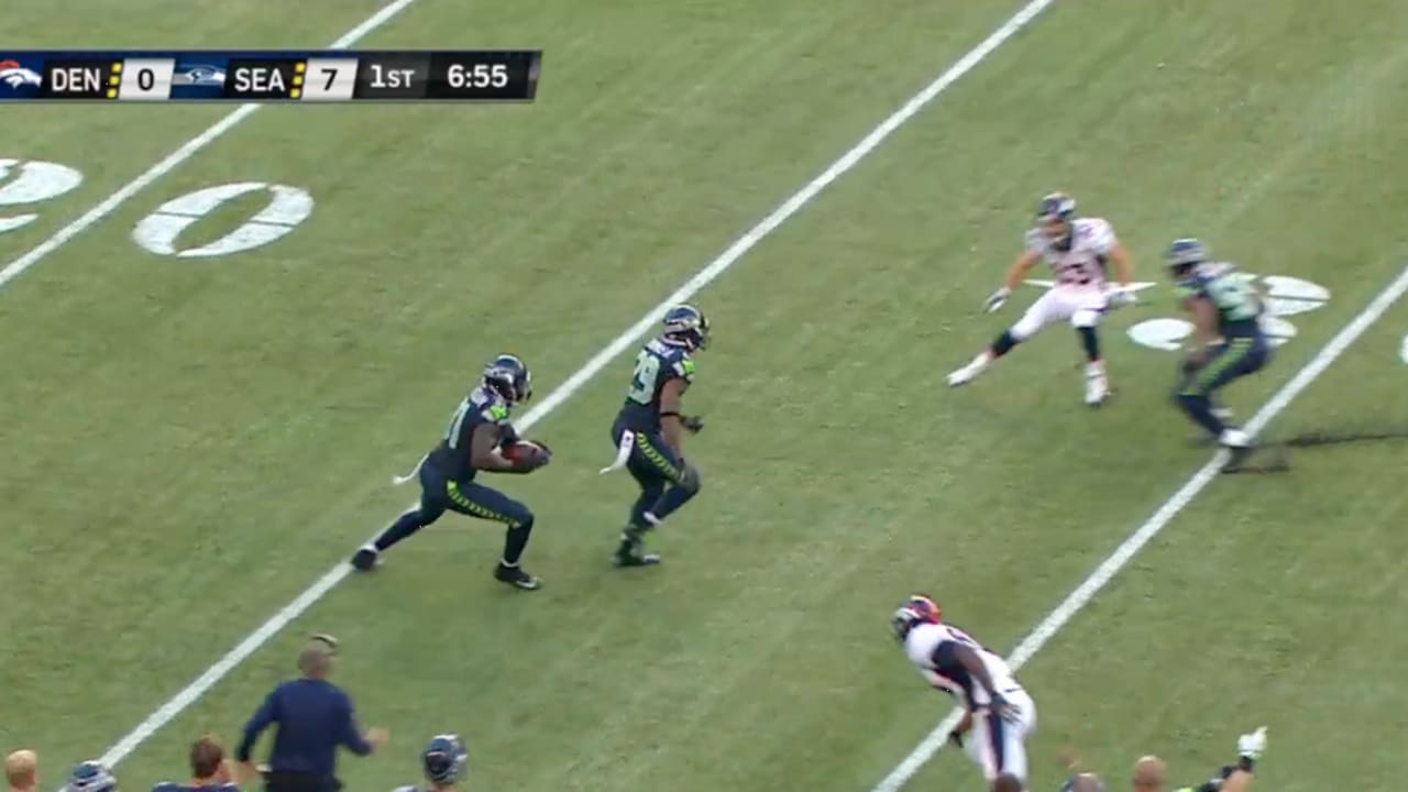 Kam Chancellor Makes A Fumble Recovery