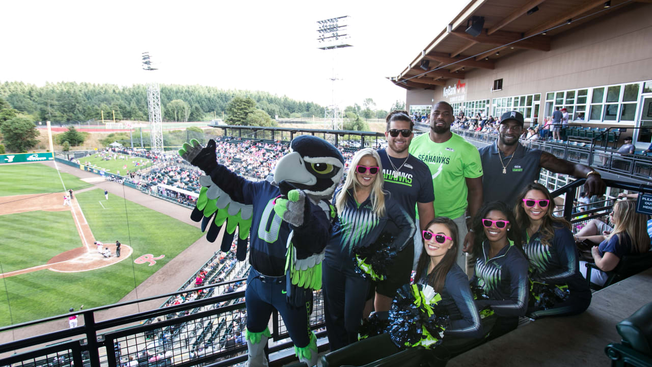 Seahawks 12 Tour Brings the Noise to Centralia