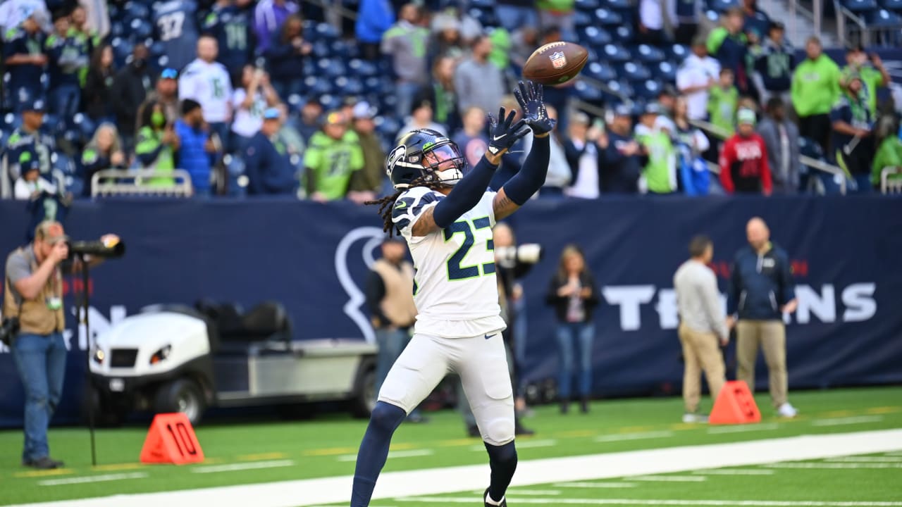 Seahawks announce 4 roster moves ahead of Week 17 game vs. Jets