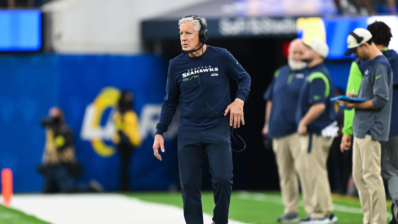 Seahawks' Pete Carroll says Geno Smith 'lucky' to escape serious injury  after 'dangerous' tackle