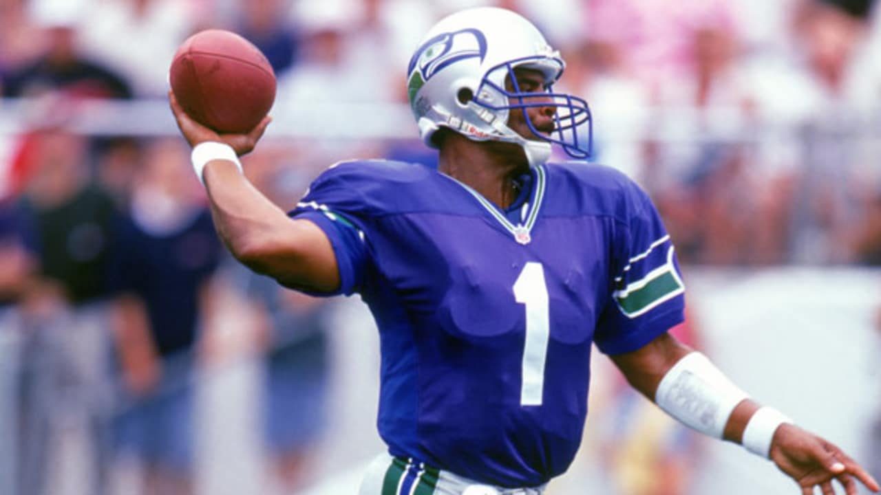 On this date: Warren Moon finally signs with Seahawks