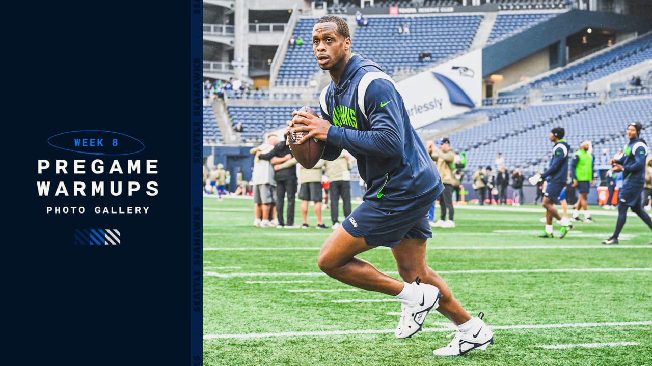 PHOTOS: Seahawks Warm Up For Week 8 Vs. Giants