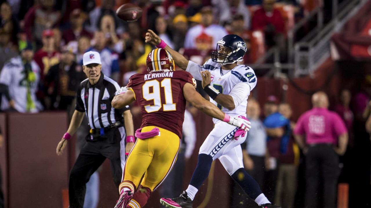 Washington Redskins wide receiver DeSean Jackson (11) carries the ball  after making a catch in the third quarter against the Dallas Cowboys at  FedEx Field in Landover, Maryland on Sunday, December 28