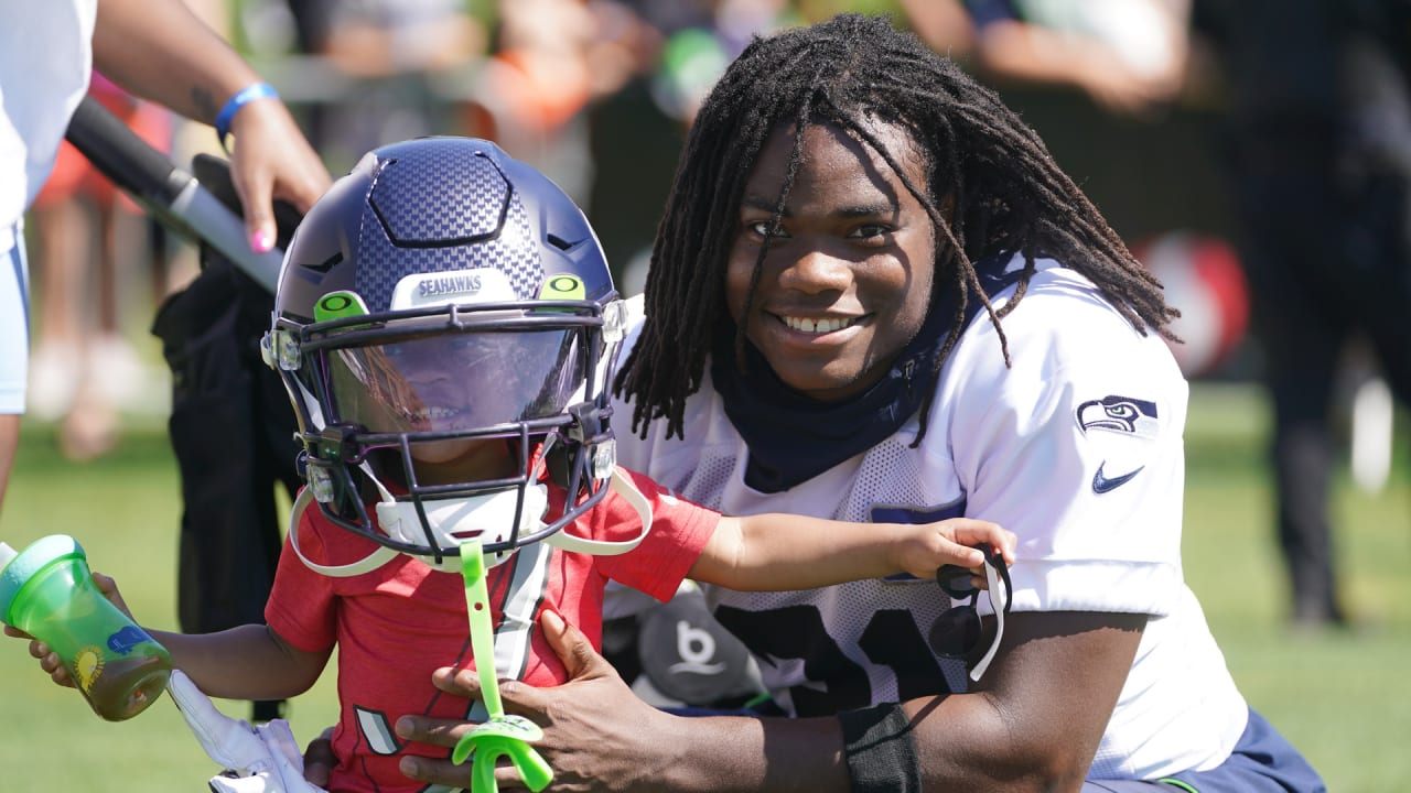 PHOTOS: Best Shots From Seahawks Training Camp - August 10