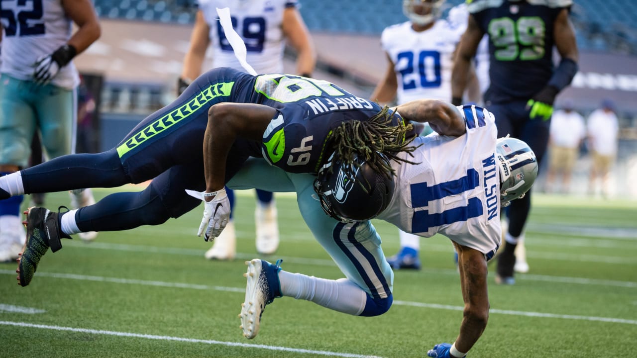 Shaquem Griffin starts for Seahawks in his 1st NFL game. That's awesome 