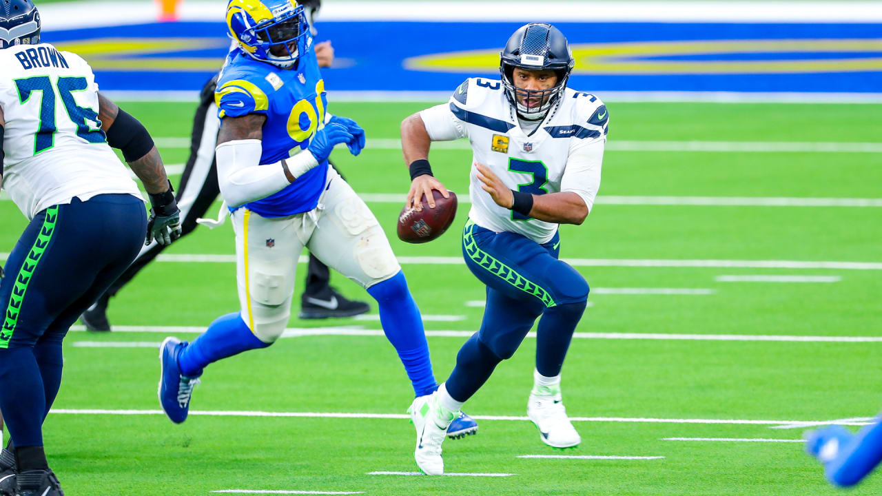 Russell Wilson struggles as Seahawks lose 23-16 to Rams