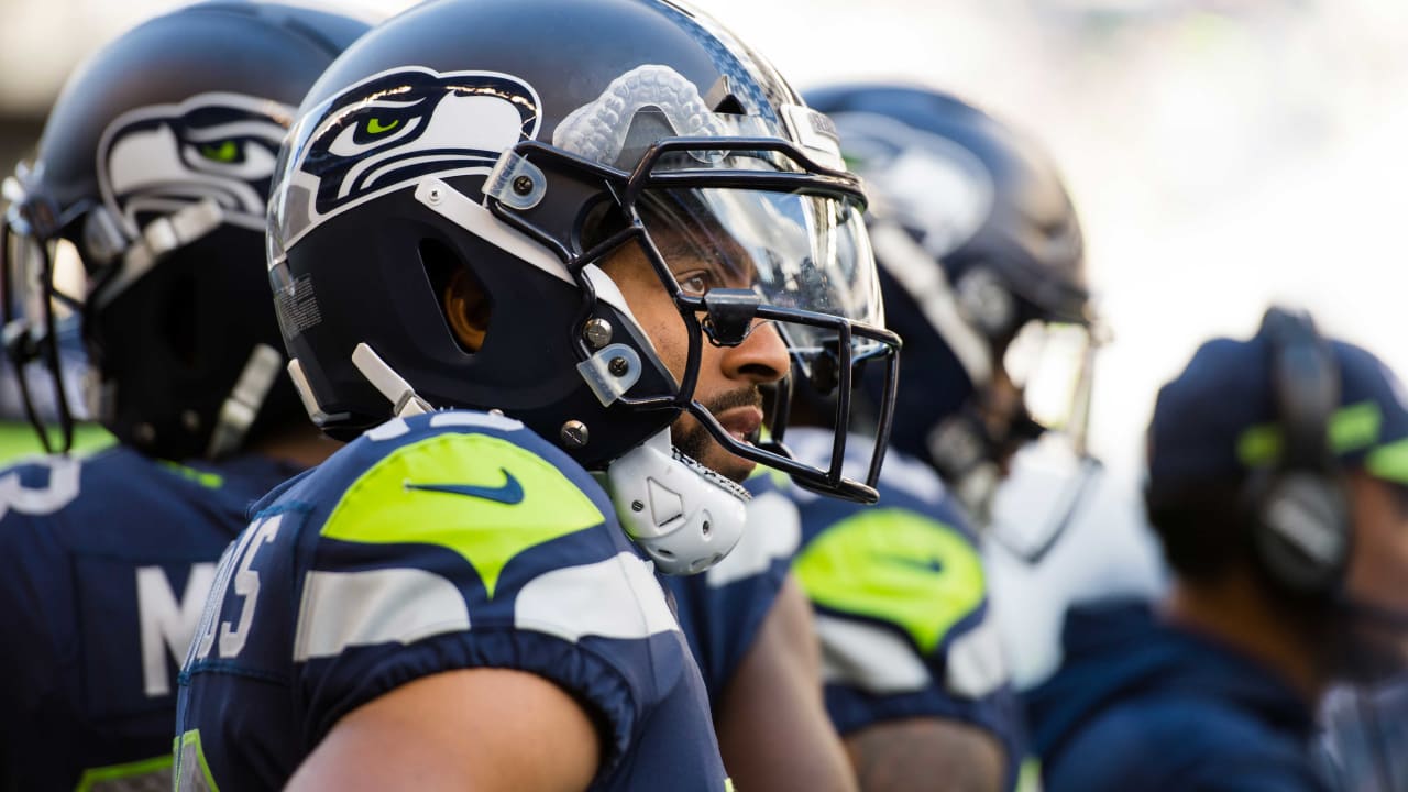 Seahawks "Salute To Service" Game Particularly Meaningful For Former