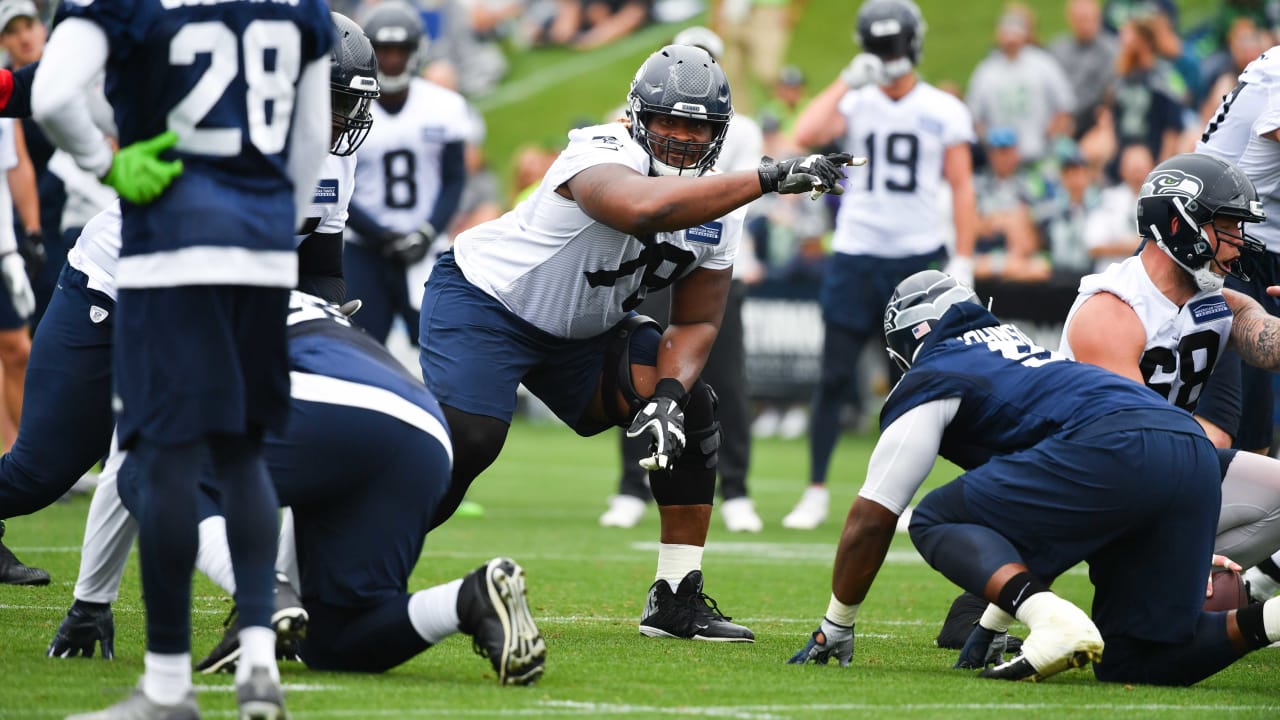 Seahawks “really Impressed” With Guard D.j. Fluker