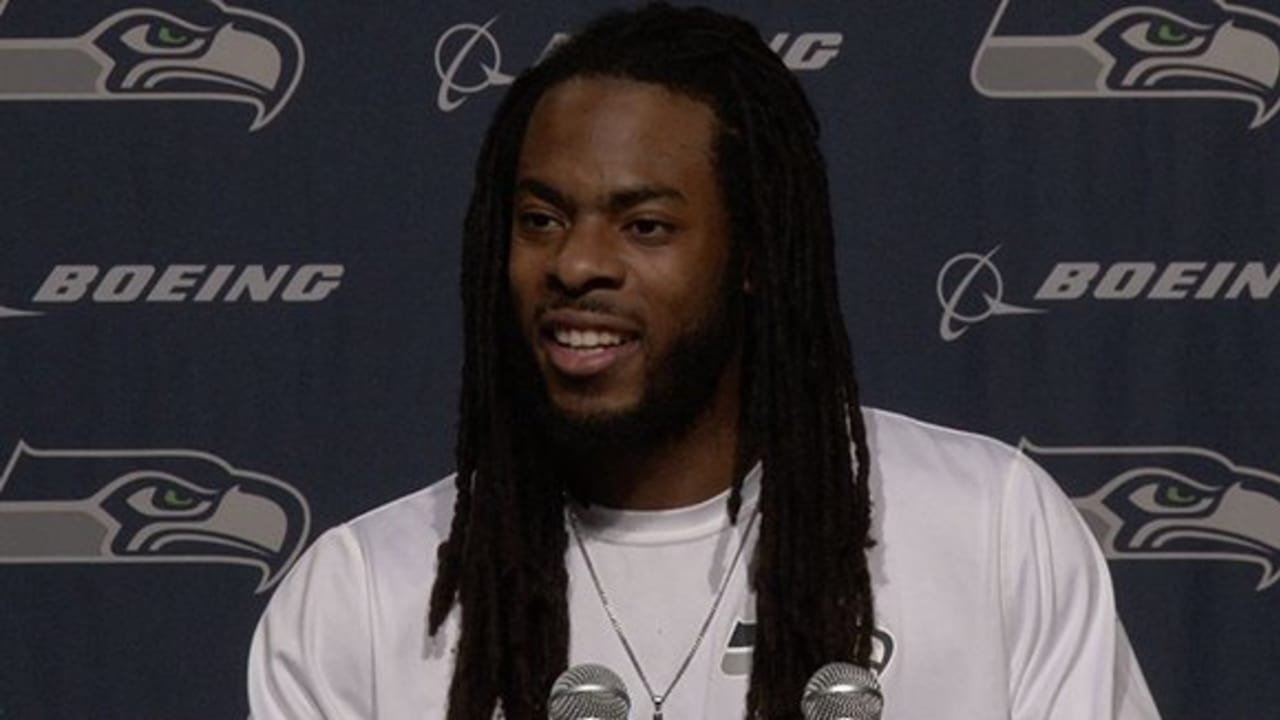 Richard Sherman reacts to Russell Wilson-Seahawks drama with emoji