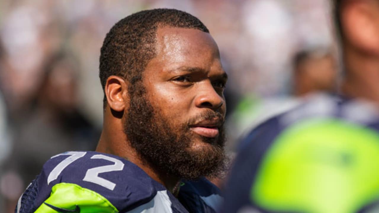 On this date: Sack-leader Michael Bennett re-signed