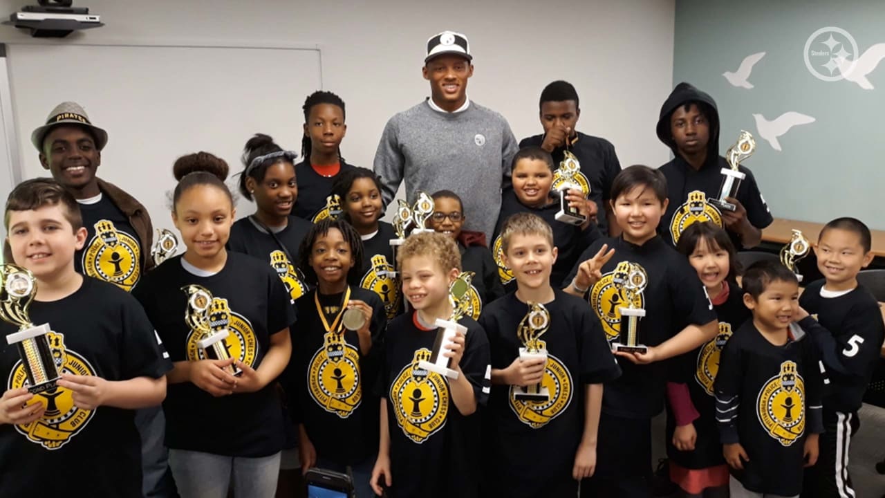 Josh Dobbs Makes Special Visit To Local Kids' Chess Club - CBS Pittsburgh