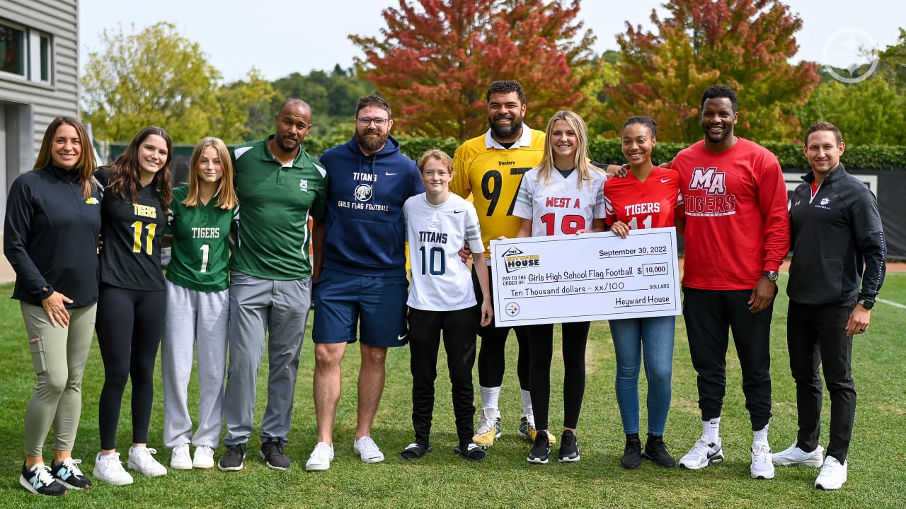 Steelers' Heyward leads initiative to provide city high school boys with  access to dress clothes