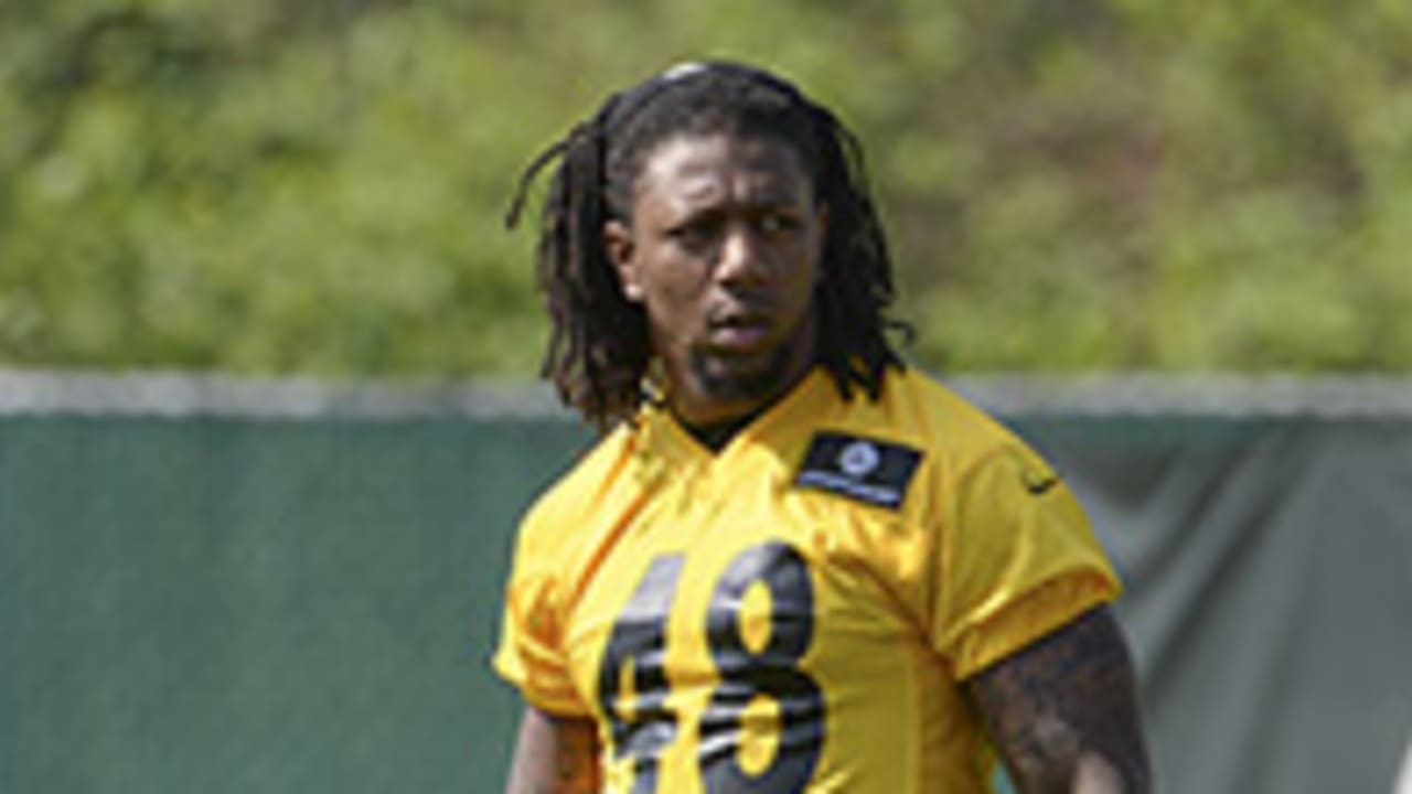 Kentucky's Bud Dupree holds his jersey after he was selected 22nd overall  by the Pittsburgh Steelers during the first round of the NFL Draft on April  30, 2015 in Chicago. Photo by