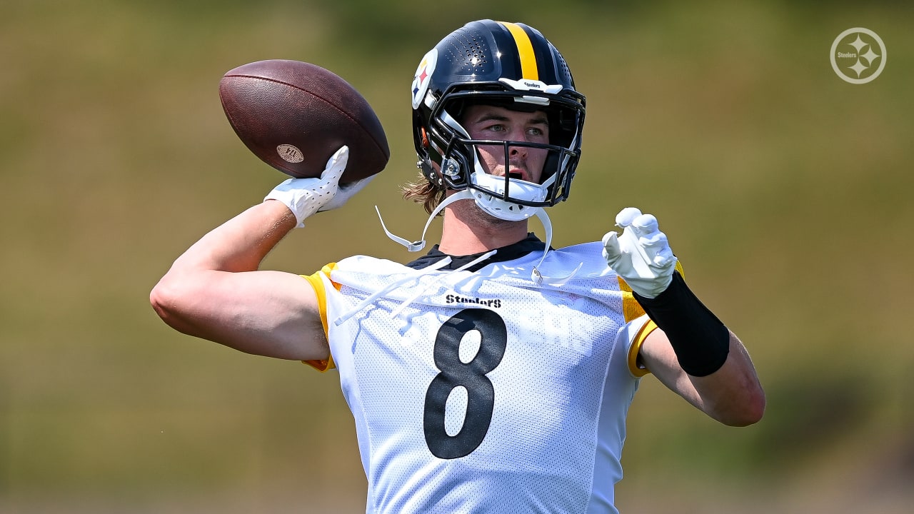 Steelers camp notes: Kenny Pickett must adjust to Calvin Austin's