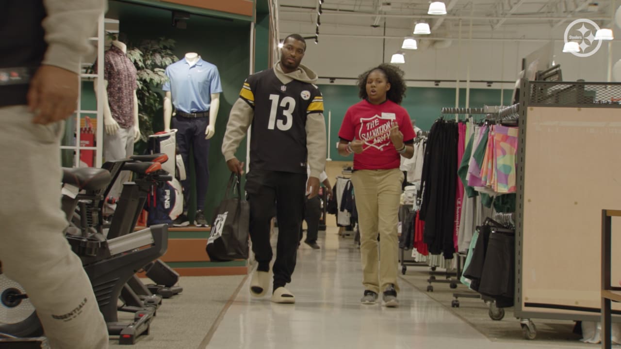 Steelers wear pregame shirts in support of cancer survivors