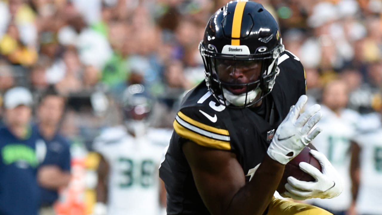 Miles Boykin of the Pittsburgh Steelers reacts after a first down News  Photo - Getty Images