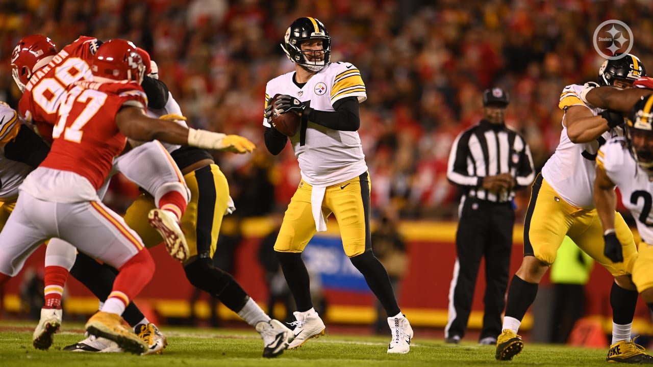 Steelers Fall To Chiefs, 36-10