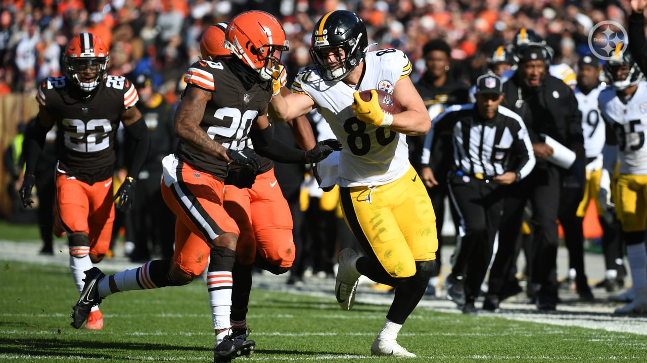 Steelers Sights & Sounds: Pat Freiermuth Looks Ready for Return