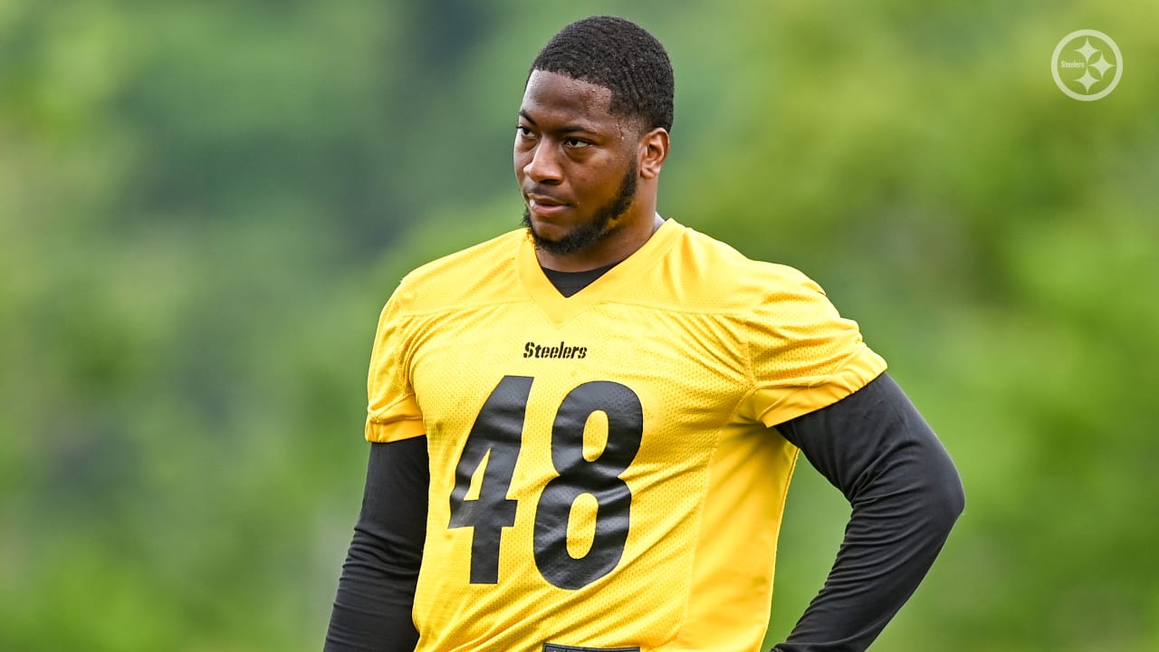 Rookie Quincy Roche brings strong college numbers to Steelers defense