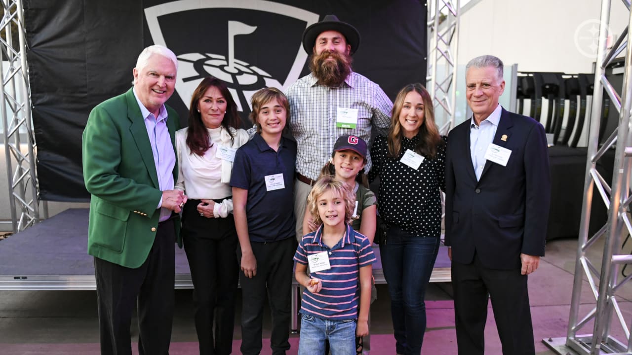 Brett Keisel Shaves Beard to Help UPMC Cancer Patients