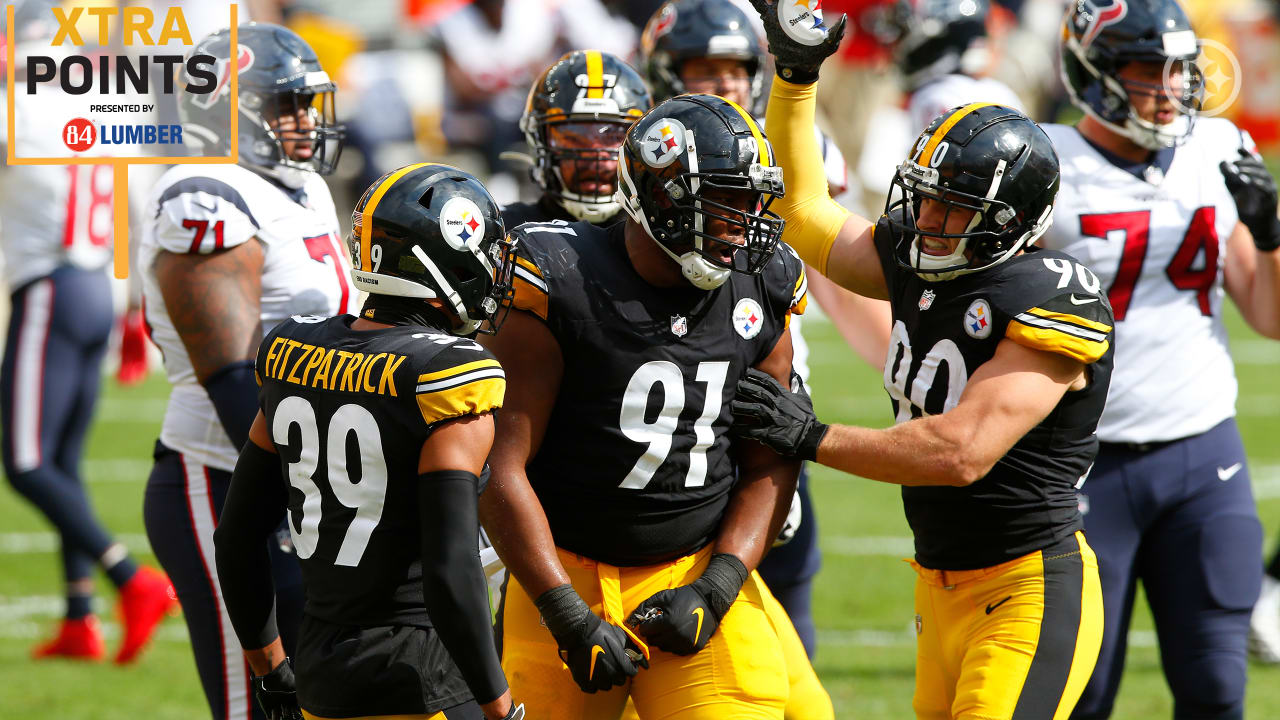 Derek Watt of the Pittsburgh Steelers celebrates a touchdown with