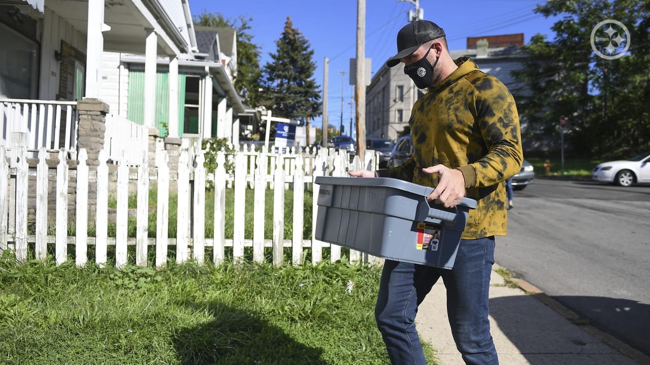 Pittsburgh Steelers Linebacker, T.J. Watt, Collaborates with 412 Food  Rescue for Exclusive Cobranded Beanie - 412 Food Rescue