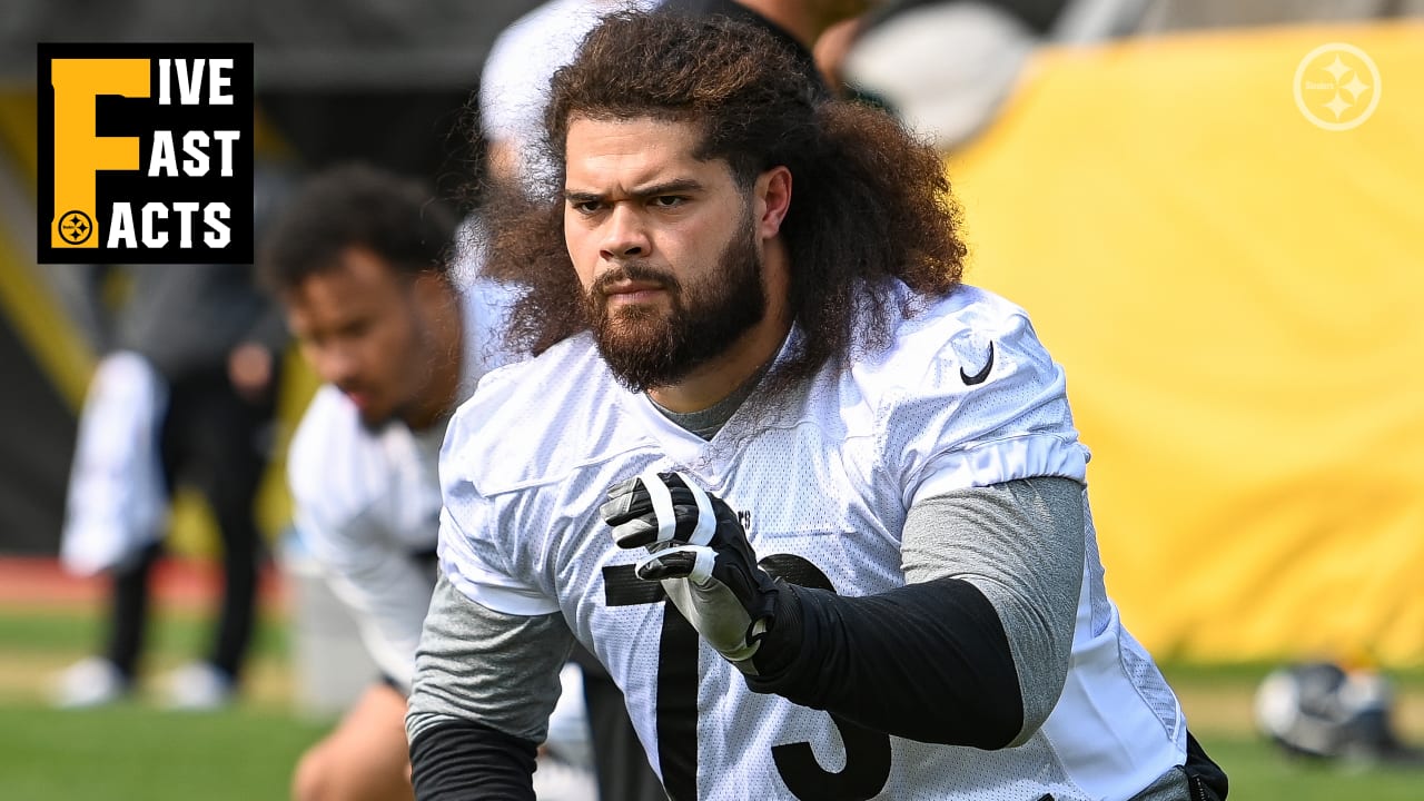 Steelers sign Isaac Seumalo to three-year deal