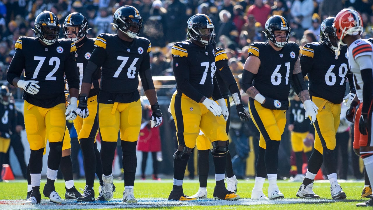 How many starting offensive linemen do the Steelers still need?