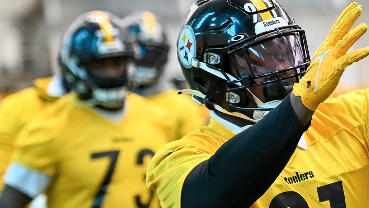 Steelers officially sign Jonathan Marshall to the roster, place