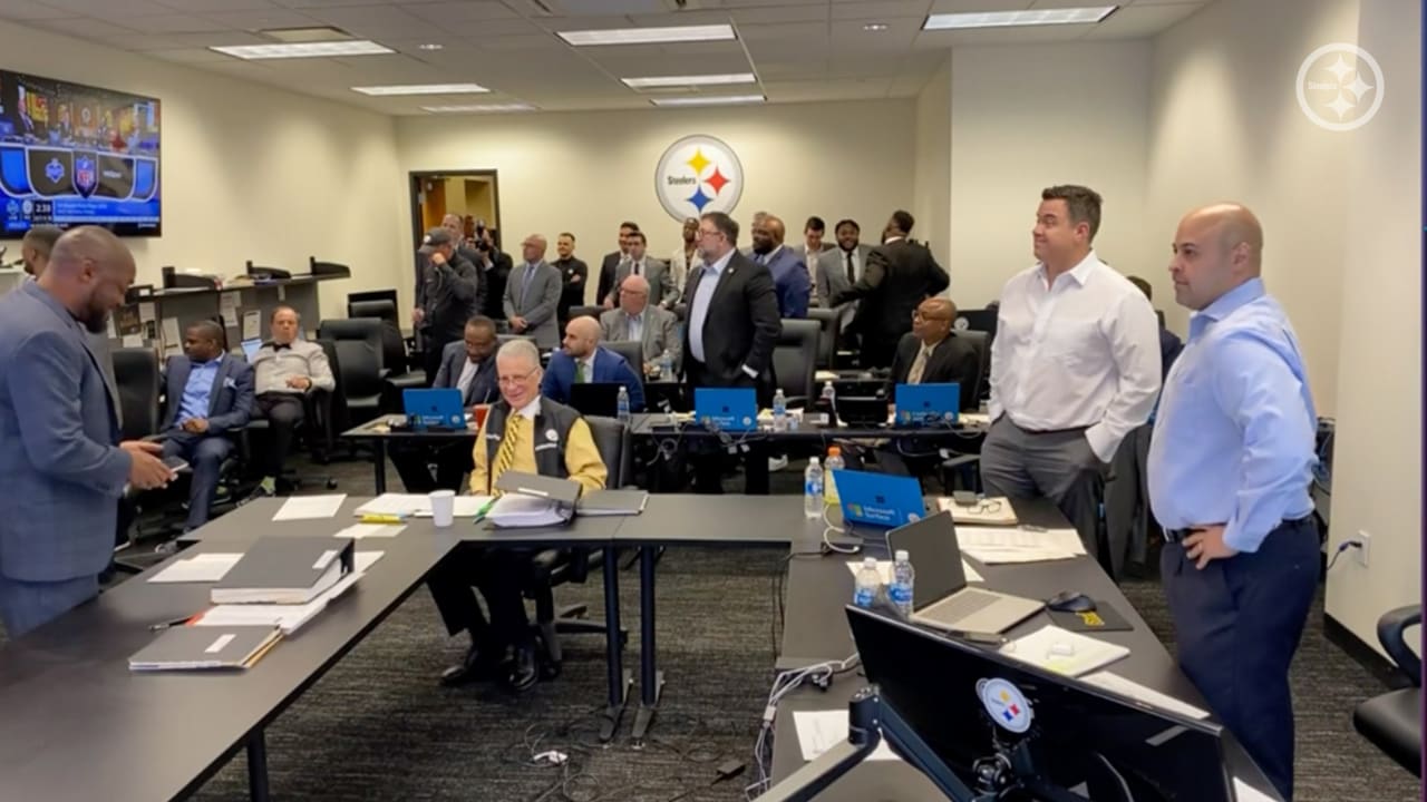 WATCH Inside the Steelers' draft room