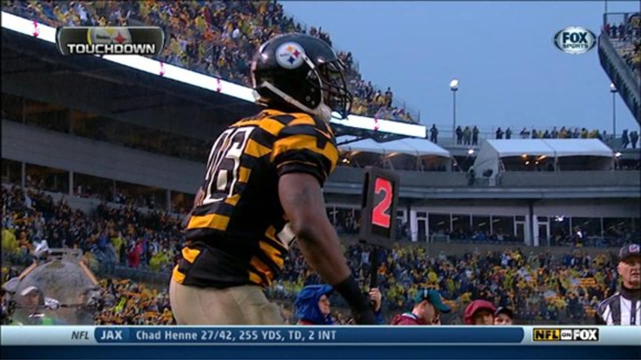 Pittsburgh Steelers wide receiver Diontae Johnson spins it outside for 26-yard  catch and run