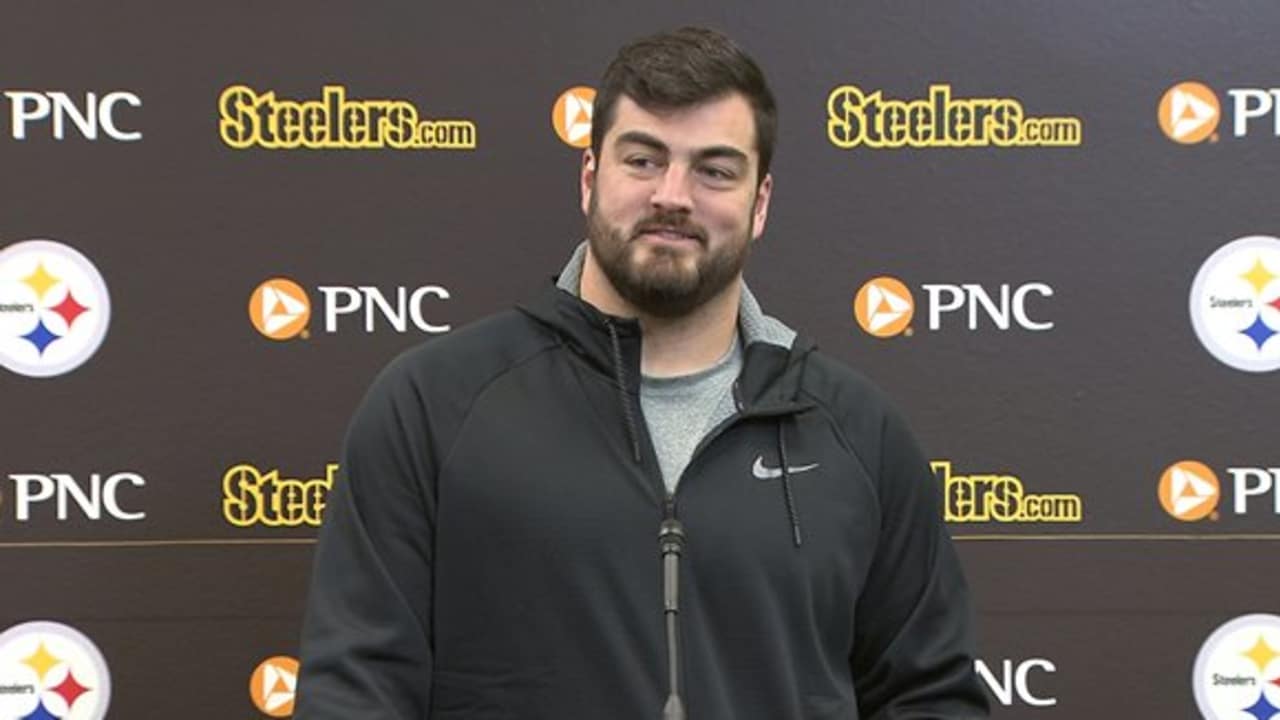 DeCastro wins the PFWA Chief Award