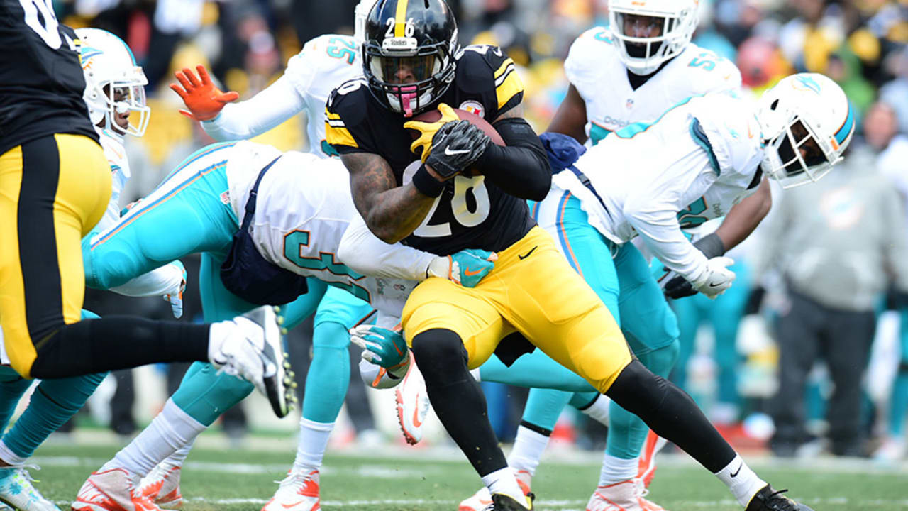 NFL playoffs: 'Big Three' leads Steelers to 30-12 playoff rout of Dolphins  - Los Angeles Times