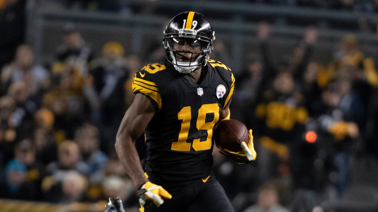 Highlight: JuJu goes 75 yards for opening play TD