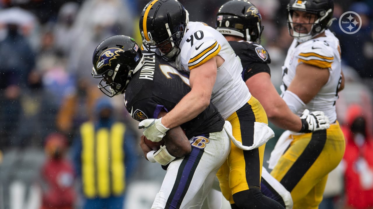 Tyler Huntley heads to locker room vs. Steelers as Ravens injury