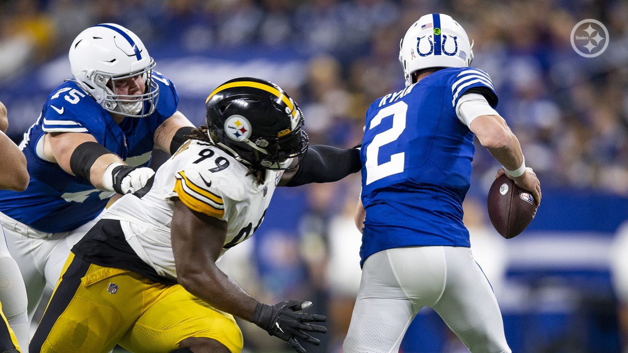 Pittsburgh Steelers With Background Of Lightning With Players