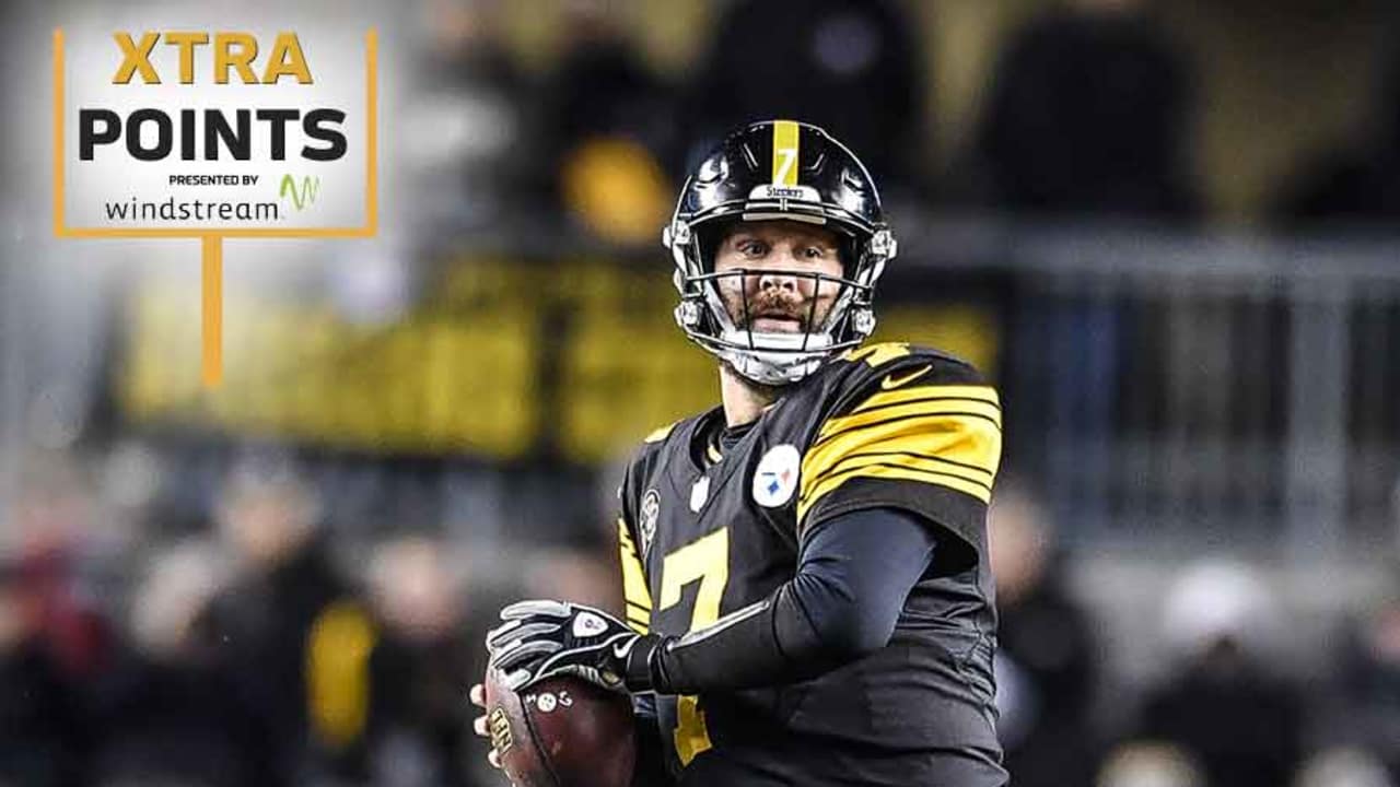 Pittsburgh Steelers wide receiver Antonio Brown (84) runs off the field  following his touchdown against the Tennessee Titans in the first quarter  at Heinz Field in Pittsburgh on November 16, 2017. Photo