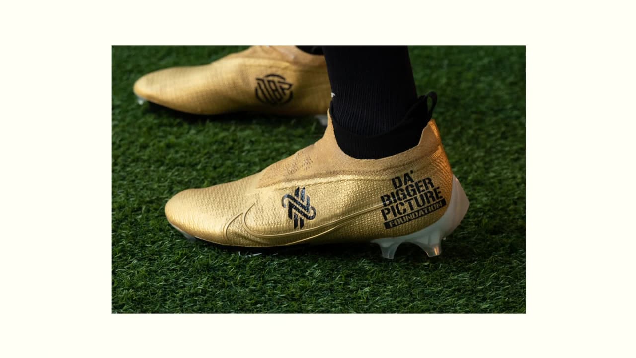 Harris details the meaning behind his cleats