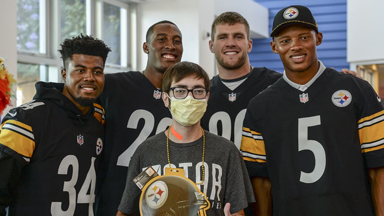 Steelers' T.J. Watt finds unique way to give back to patients at Pittsburgh  Children's Hospital 