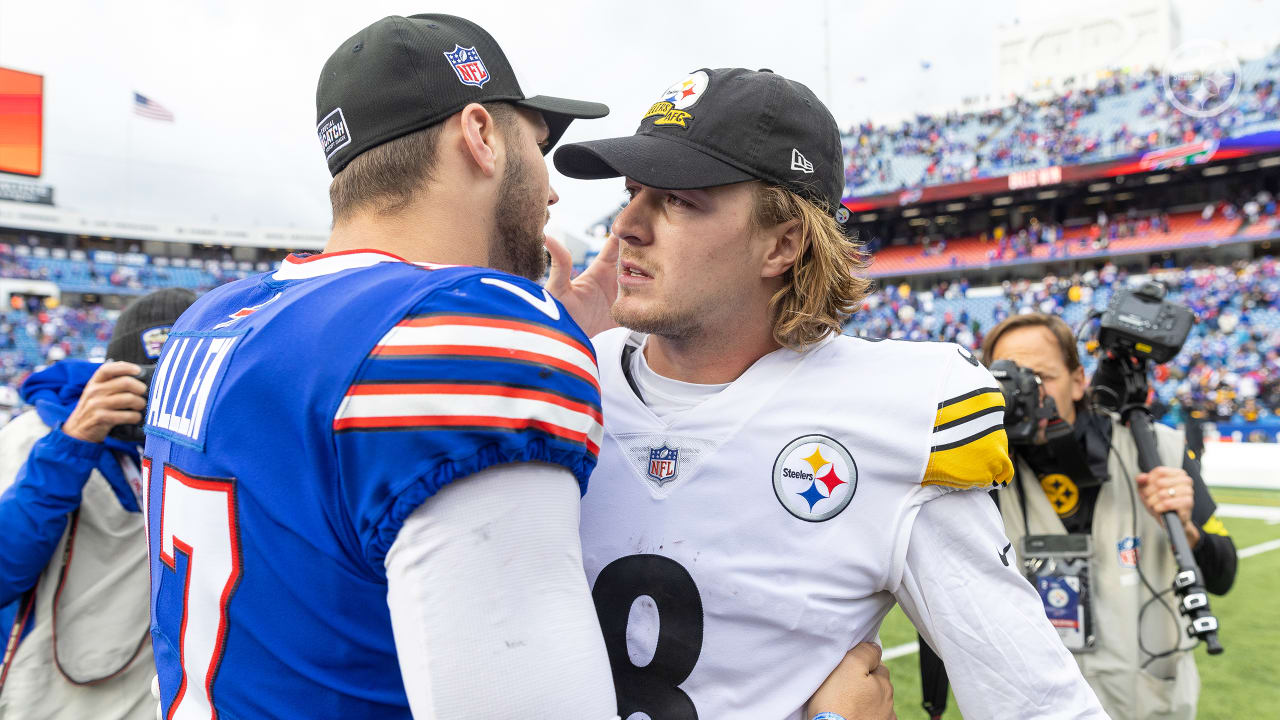 Matchup between Steelers' Kenny Pickett and Buccaneers' Tom Brady